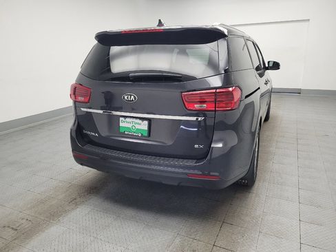 Used 2019 Kia Sedona EX FWD image 7