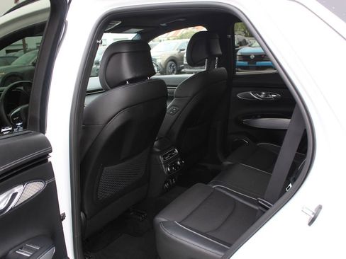 Used 2023 Genesis GV70 2.5T w/ Sport Prestige Package AWD/4WD image 18