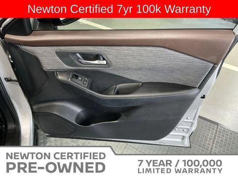 Used 2023 Nissan Rogue SV FWD image 37