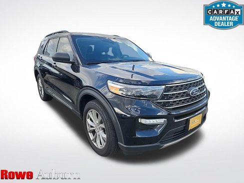 Certified 2023 Ford Explorer XLT w/ Equipment Group 202A AWD/4WD image 1