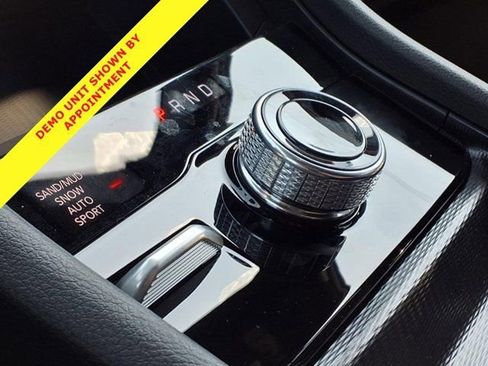 New 2025 Jeep Grand Cherokee L Limited w/ Luxury Tech Group II image 10