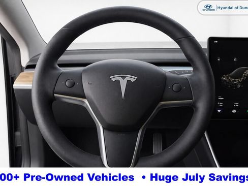 Used 2020 Tesla Model 3 Standard Range RWD image 9