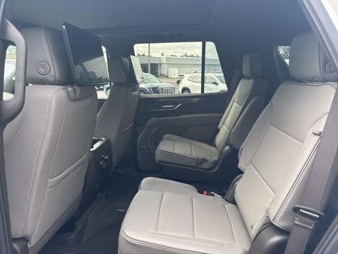 New 2026 GMC Yukon Elevation w/ Elevation Premium Package AWD/4WD image 11