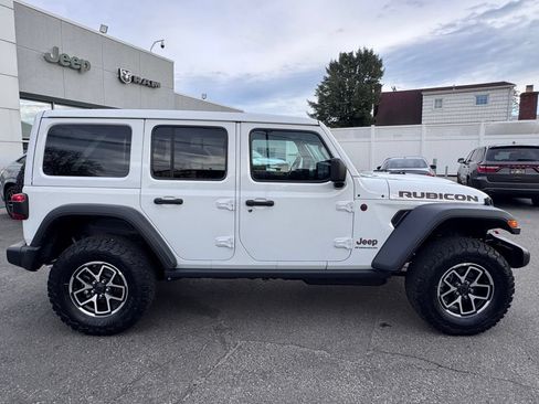 Used 2026 Jeep Wrangler Unlimited Rubicon w/ Safety Group AWD/4WD image 8