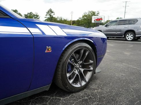 Used 2022 Dodge Challenger R/T Scat Pack RWD image 18