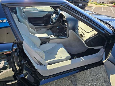 Used 1994 Chevrolet Corvette ZR1 RWD image 15