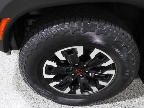 Used 2023 Nissan Frontier PRO-4X w/ Pro Convenience Package AWD/4WD image 11