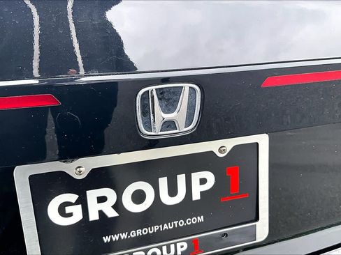 Used 2023 Honda Accord EX image 31