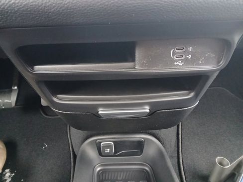 New 2026 Chrysler Pacifica Select image 19