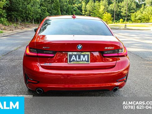 Used 2022 BMW 330i xDrive Sedan AWD/4WD image 10