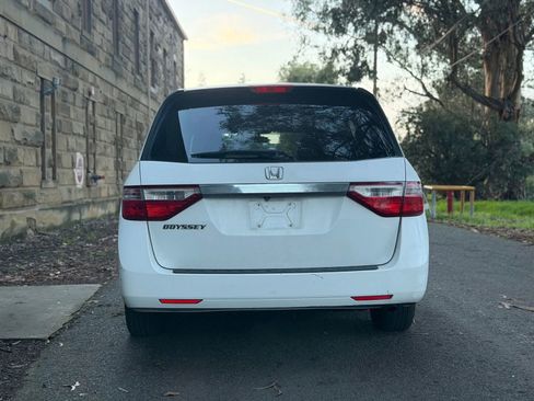 Used 2013 Honda Odyssey LX image 5