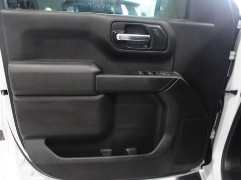 Used 2021 Chevrolet Silverado 1500 Custom Trail Boss image 12