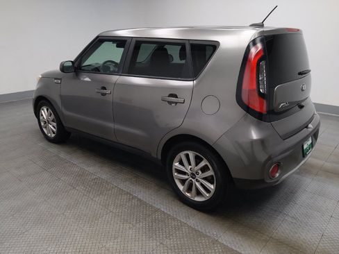 Used 2019 Kia Soul + FWD image 3