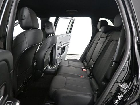 Certified 2025 Mercedes-Benz GLB 250 image 19