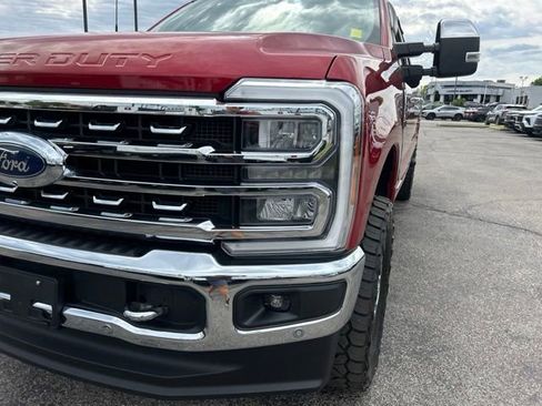 Used 2023 Ford F250 Lariat w/ Lariat Ultimate Package AWD/4WD image 9