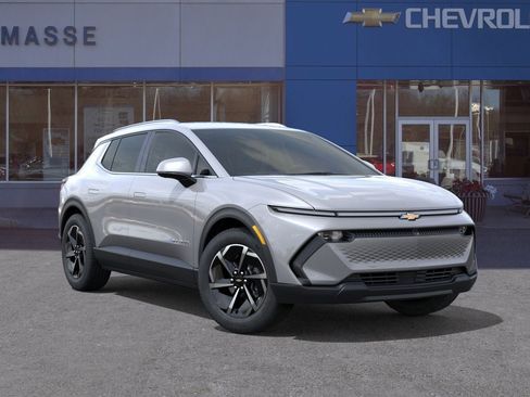 New 2026 Chevrolet Equinox EV LT image 7