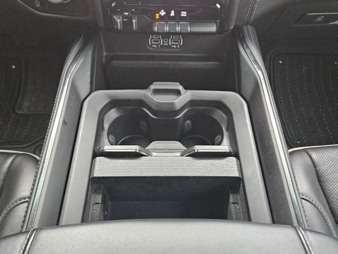 Used 2024 RAM 1500 Limited image 12