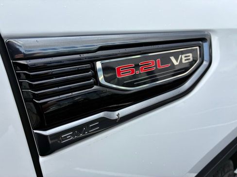 Used 2023 GMC Sierra 1500 AT4 image 15