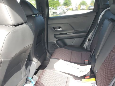 New 2026 Nissan Kicks SR image 7