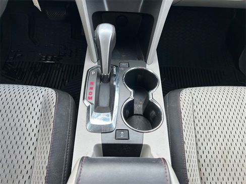 Used 2010 GMC Terrain SLE image 19