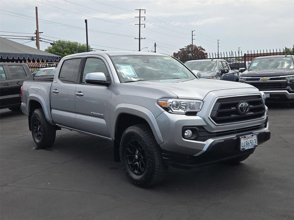 Used 2022 Toyota Tacoma SR5 RWD image 25