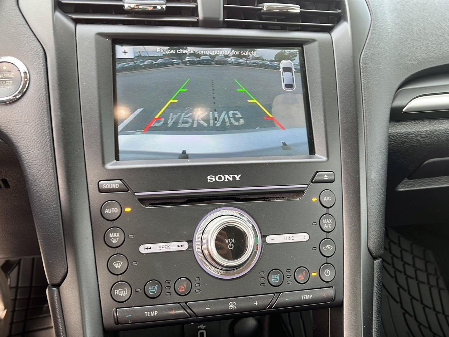 Used 2017 Ford Fusion Energi Titanium FWD image 9