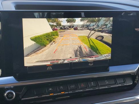 Used 2023 GMC Sierra 1500 SLT w/ SLT Premium Package image 30