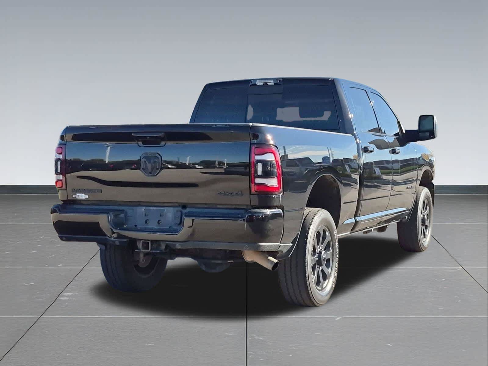Used 2024 RAM 2500 Laramie w/ Night Edition AWD/4WD image 6
