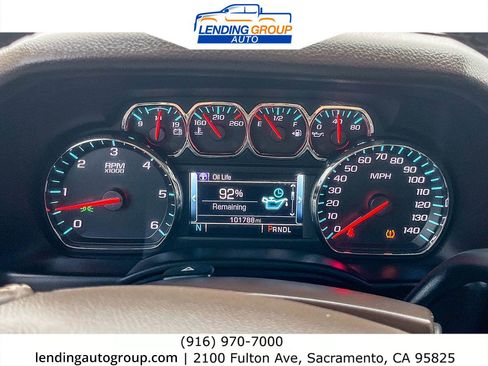 Used 2019 Chevrolet Suburban LT image 22