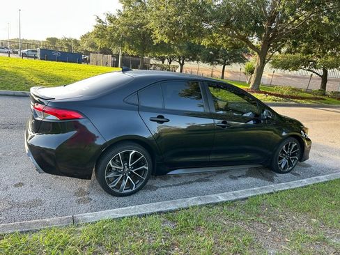 Used 2022 Toyota Corolla SE FWD image 6