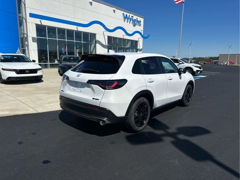 New 2026 Honda HR-V Sport image 8