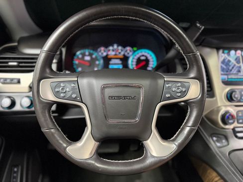 Used 2018 GMC Yukon XL Denali w/ Open Road Package AWD/4WD image 17
