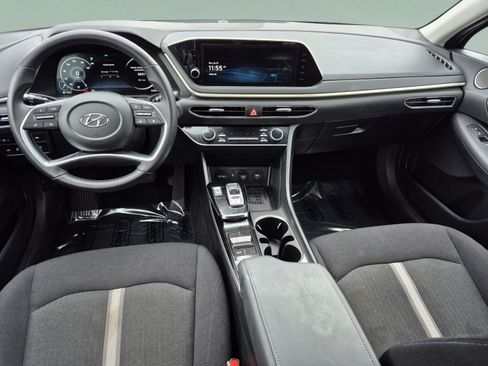 Certified 2023 Hyundai Sonata SEL w/ Convenience Package FWD image 10