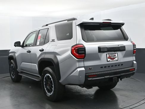 Used 2025 Toyota 4Runner TRD Off-Road Premium AWD/4WD image 4