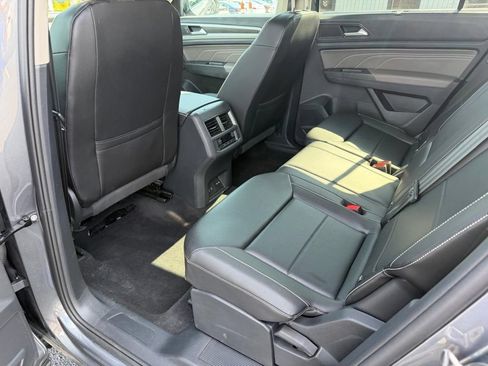 Used 2023 Volkswagen Atlas SE AWD/4WD image 20