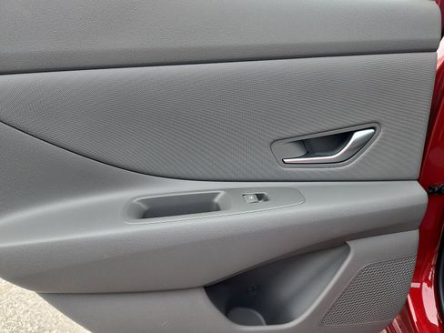 Certified 2024 Hyundai Elantra SEL w/ Convenience Package FWD image 28