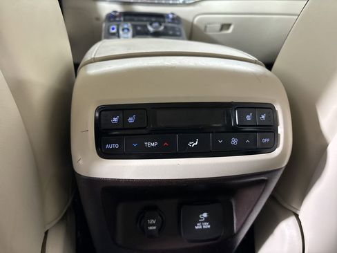 Used 2020 Hyundai Palisade Limited image 25