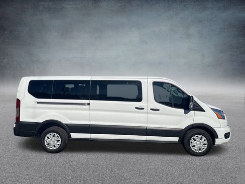Used 2022 Ford Transit 350 XLT image 5