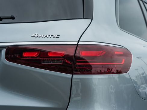 Certified 2025 Mercedes-Benz GLS 450 4MATIC image 7