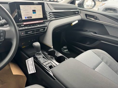 New 2026 Toyota Camry LE image 15