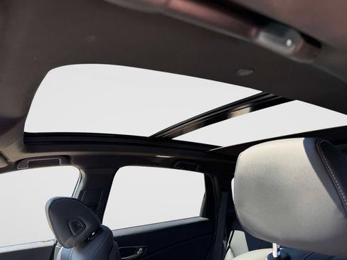 Certified 2025 Acura RDX SH-AWD image 15