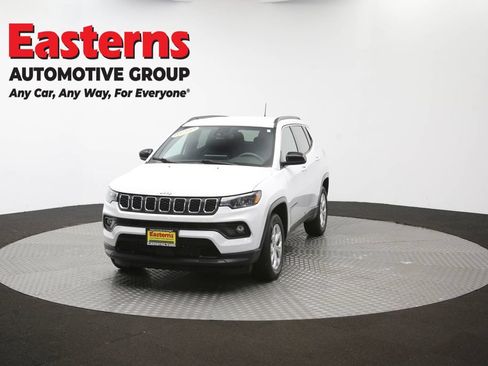 Used 2024 Jeep Compass Latitude AWD/4WD image 52