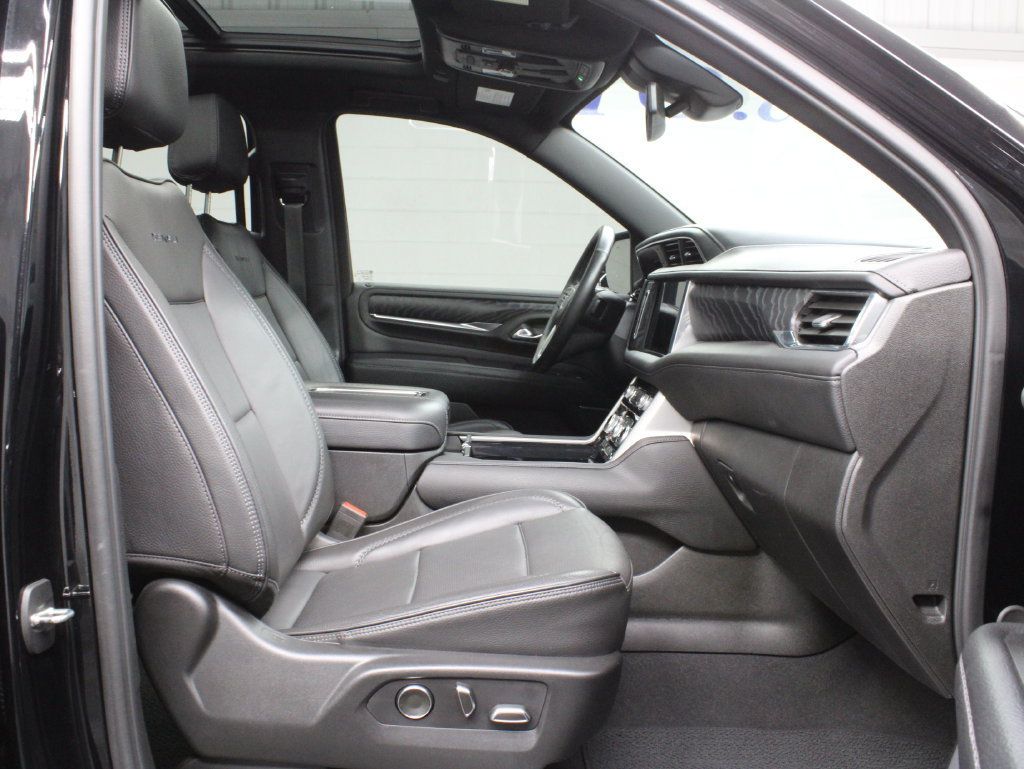 Used 2023 GMC Yukon XL Denali AWD/4WD image 40