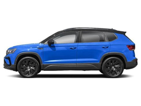 Used 2024 Volkswagen Taos SE FWD image 2