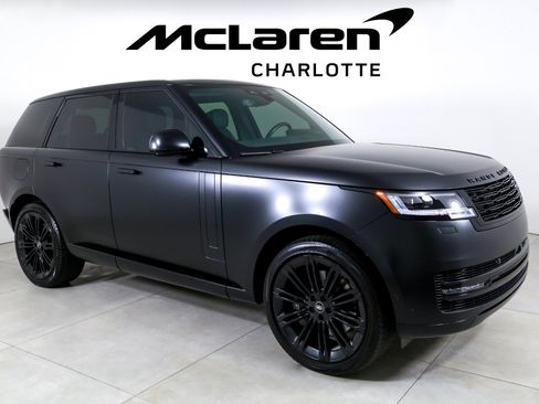 Used 2024 Land Rover Range Rover SE AWD/4WD image 2