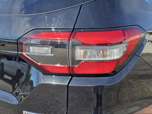 Certified 2024 Honda Pilot Touring image 9