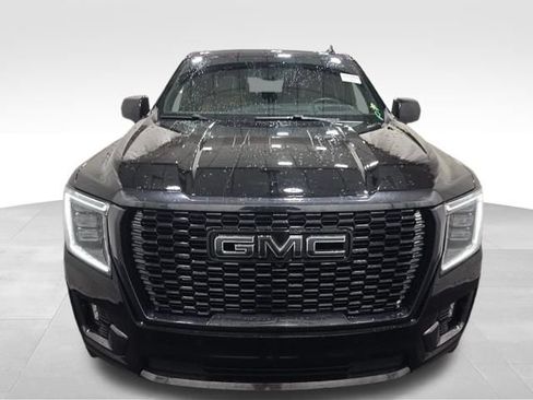 Used 2023 GMC Yukon Denali Ultimate AWD/4WD image 4