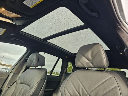 New 2026 BMW X5 xDrive40i w/ M Sport Package image 28