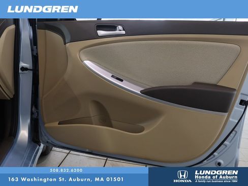 Used 2012 Hyundai Accent GLS w/ Comfort Pkg 2 FWD image 14