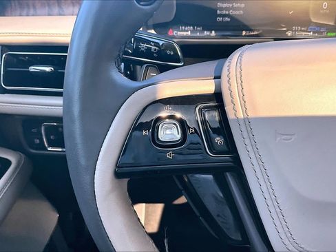 Used 2023 Lincoln Aviator Grand Touring w/ Equipment Group 301A AWD/4WD image 26